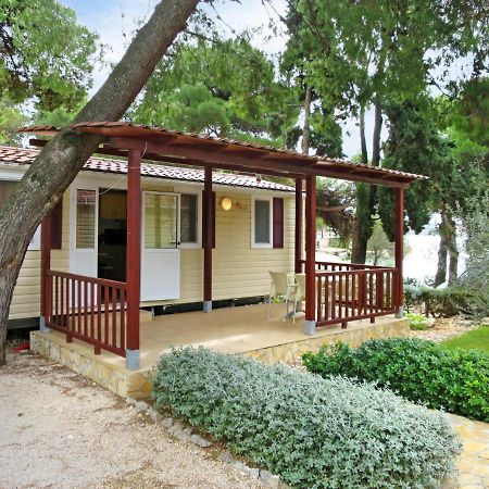 Holiday Home Camp Rozac - Tgr215 Trogir Dış mekan fotoğraf